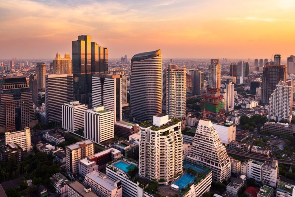 Thailand dalam Transisi: Antara Tradisi, Pop Culture, dan Teknologi