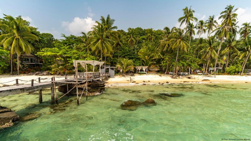 Menelusuri Pulau Koh Kood: Surga Tropis di Thailand yang Bebas dari Hiruk Pikuk Wisata Massal
